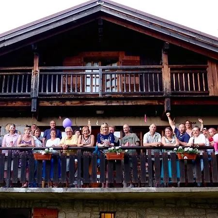 Bed & Breakfast Chalet In *